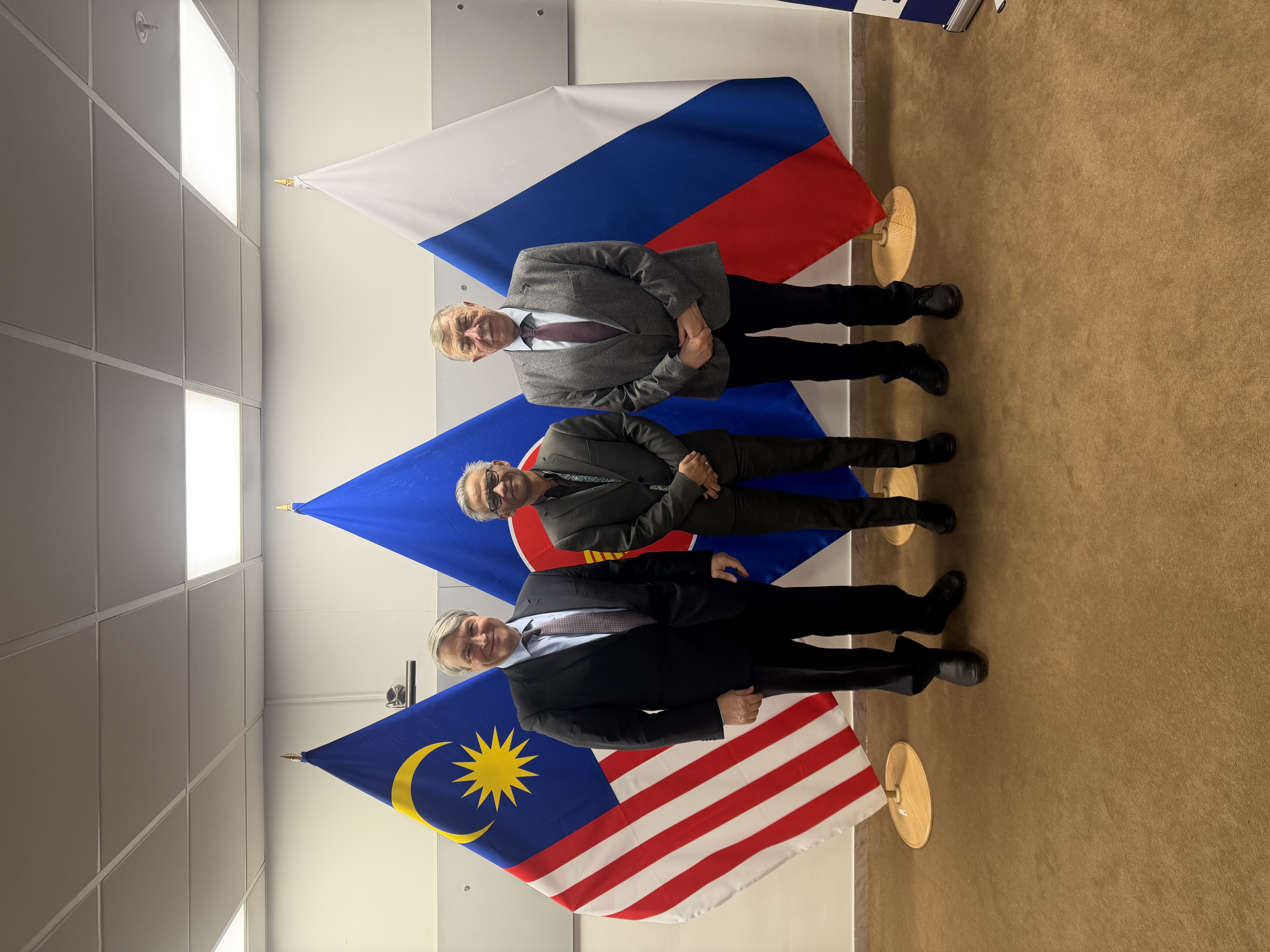 � ������� ����������� �������� ������ � ���������� �������� � ������